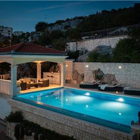 3 Bedroom Villa in Uvala Ljubljeva near Trogir, sleeps 6-7